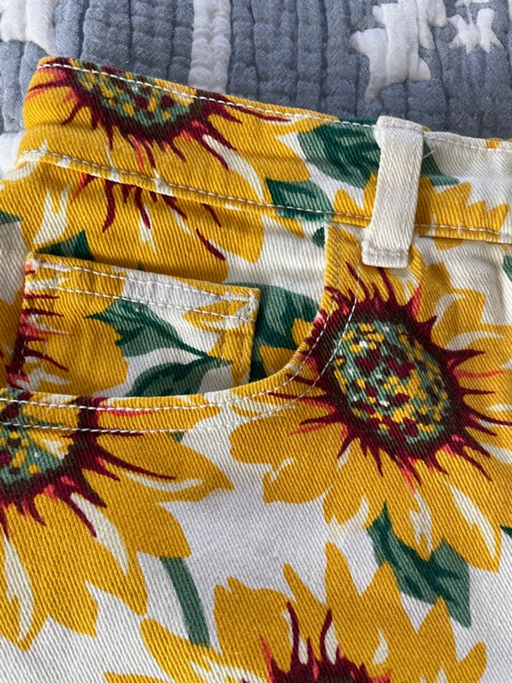 American Apparel White Sunflower Print High Waist Shorts - Picture 4 of 7